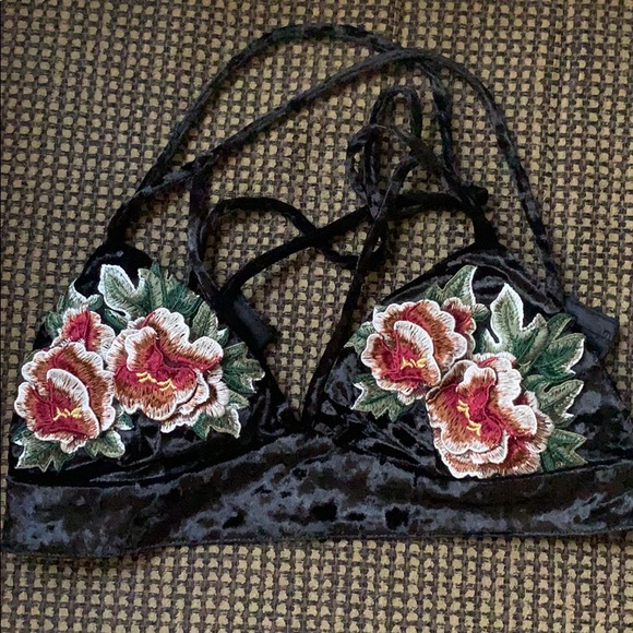 Velvet Rose Bralette - Picture 2 of 4